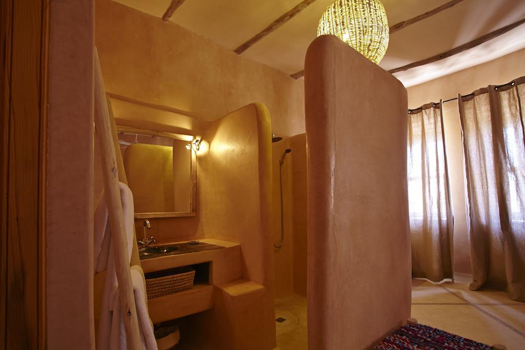 Riad Caravane Ait Benhaddou Habitación foto